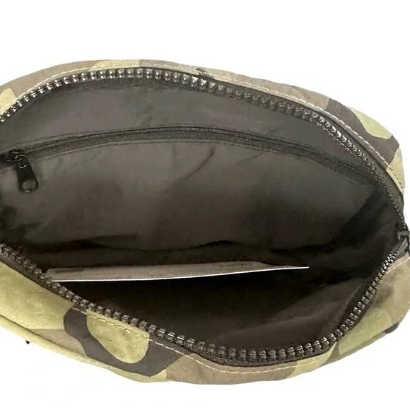 Aloha Camo Hip Pack - Picture 9 of 9